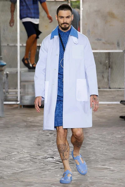 Look 20